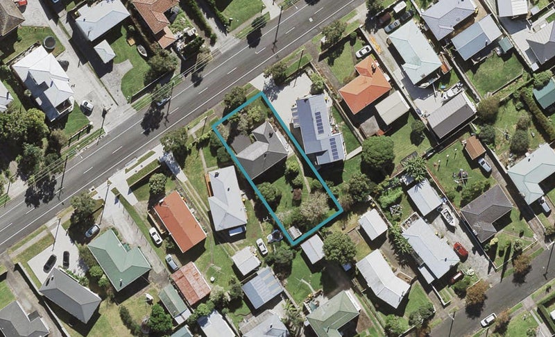 25 Mountain Road, Mangere Bridge, Auckland - Carousel 1