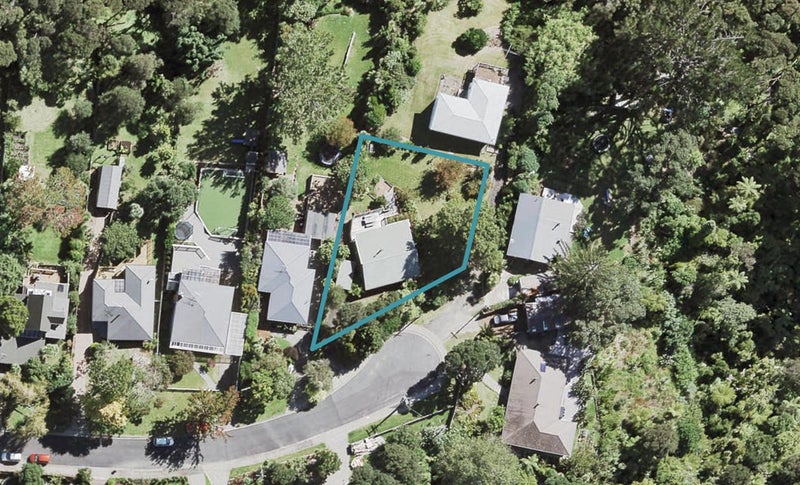 54 Minnehaha Avenue, Titirangi, Auckland - Carousel 1