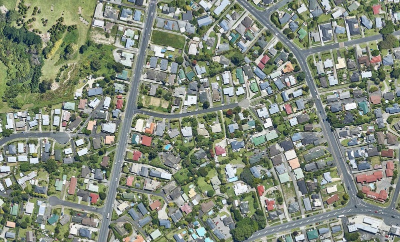 15 Linley Terrace, Judea, Tauranga - Carousel 1