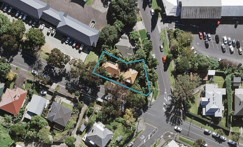 36 Sainsbury Road, Mount Albert, Auckland - Carousel 1