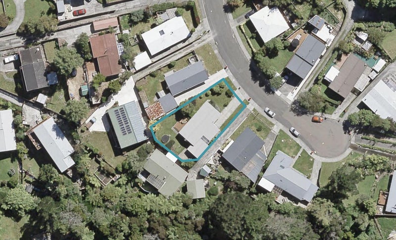30 Vista Crescent, Maoribank, Upper Hutt - Carousel 1