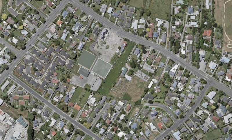 27 Waerenga Road, OTAKI, Otaki - Carousel 1