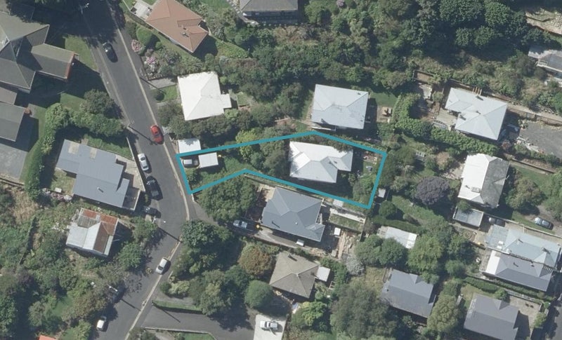 39 Lawrence Street, Mornington, Dunedin - Carousel 1