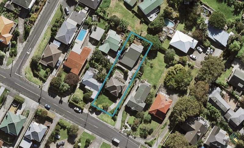 88 Carlton Street, Hillsborough, Auckland - Carousel 1