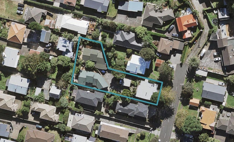3B Queensway, Three Kings, Auckland - Carousel 1