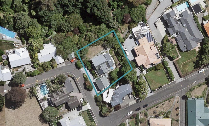 1A Cobden Crescent, Bluff Hill, Napier - Carousel 1