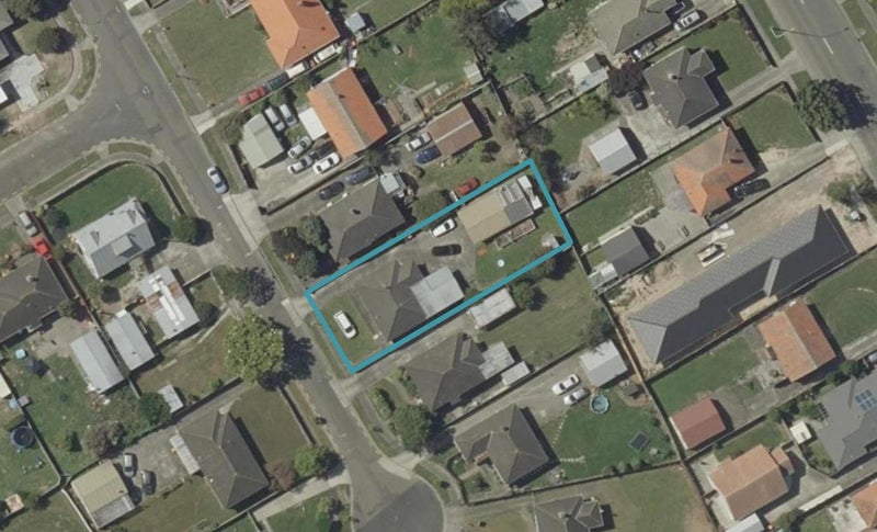 19 Esk Street, Roslyn, Palmerston North - Carousel 1