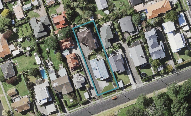 2/28 Ngataringa Road, Devonport, Auckland - Carousel 1