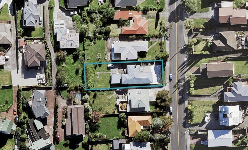 93 Whitney Street, New Windsor, Auckland - Carousel 1