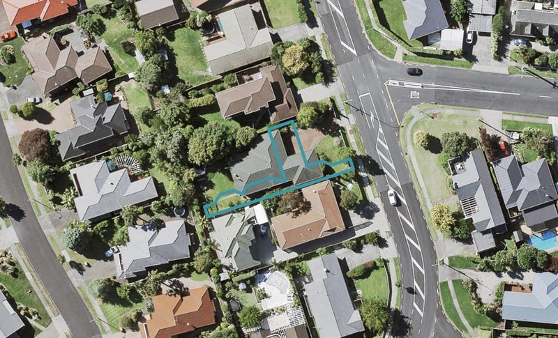 87A Sandspit Road, Shelly Park, Auckland - Carousel 1