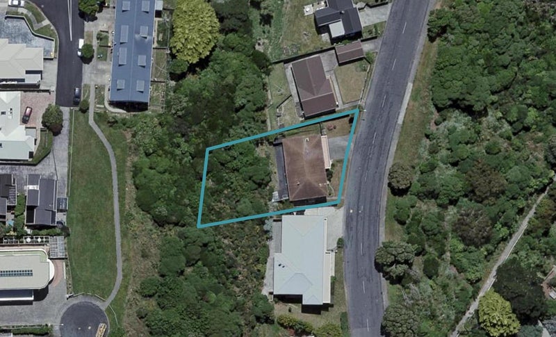 101 Akaroa Drive, Maupuia, Wellington - Carousel 1