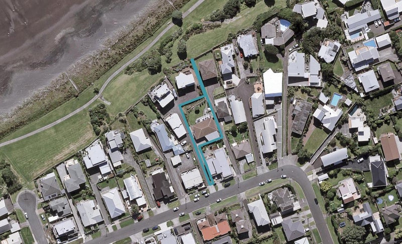 23B Hamblyn Street, Strandon, New Plymouth - Carousel 1