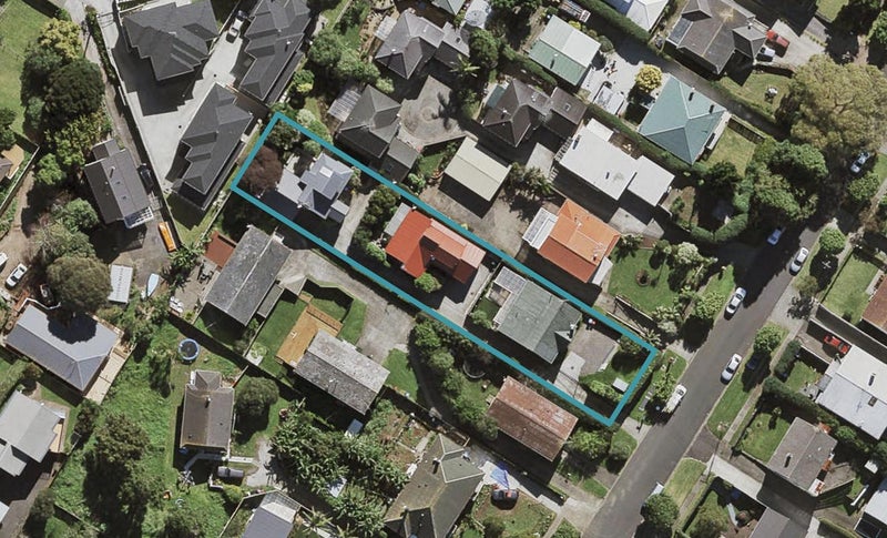 102A Paihia Road, One Tree Hill, Auckland - Carousel 1