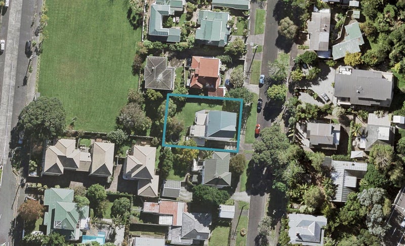 28 Princes Street, Northcote Point, Auckland - Carousel 1