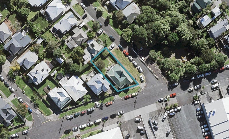7 Aitken Terrace, Kingsland, Auckland - Carousel 1