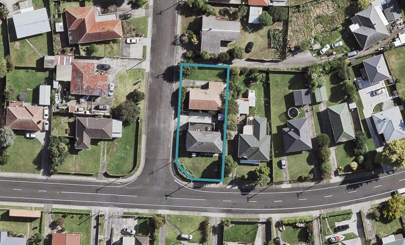 1/76 McAnnalley Street, Manurewa East, Auckland - Carousel 1