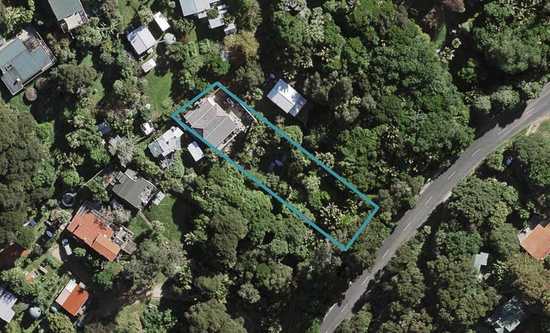 9 Te Toki Road, Ostend, Waiheke Island - Carousel 1