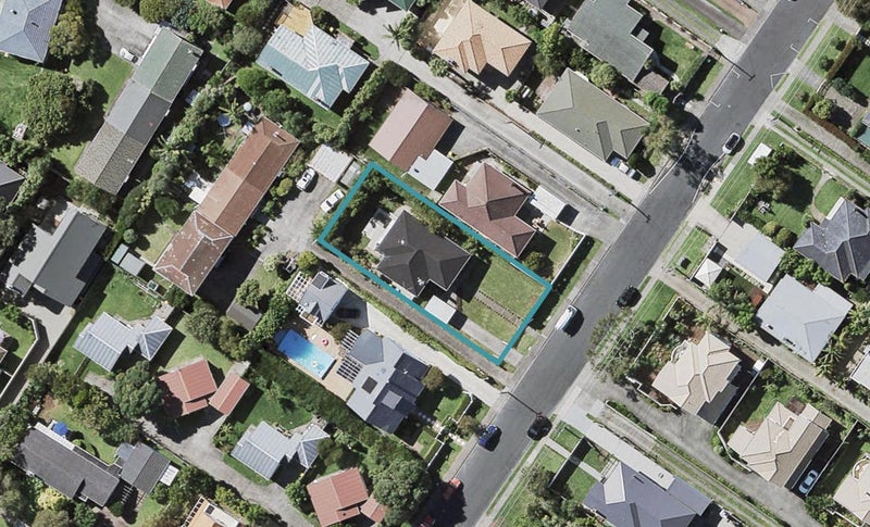 23 Eversleigh Road, Belmont, Auckland - Carousel 1