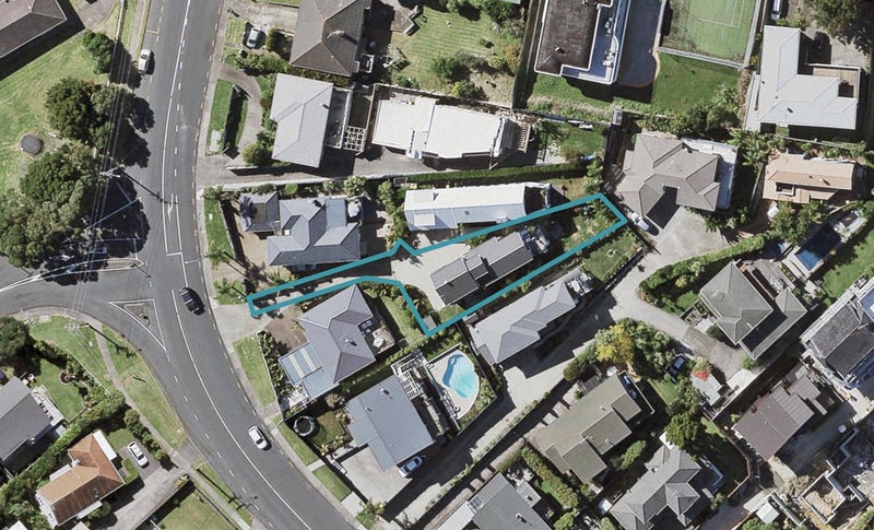87A East Coast Road, Castor Bay, Auckland - Carousel 1