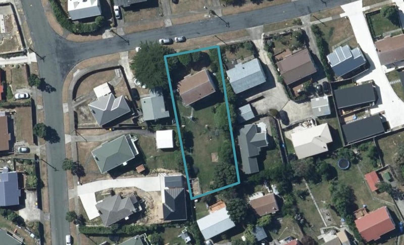 23 Tuki Street, Titahi Bay, Porirua - Carousel 1