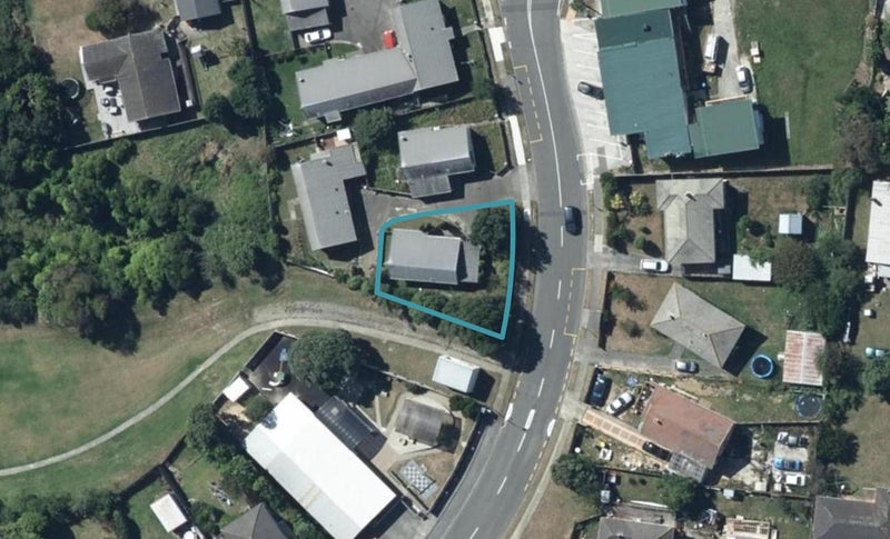 56 Takapuwahia Drive, Takapuwahia, Porirua - Carousel 1