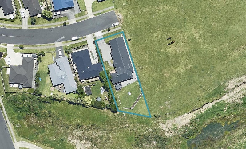 76 Rosella Drive, Welcome Bay, Tauranga - Carousel 1