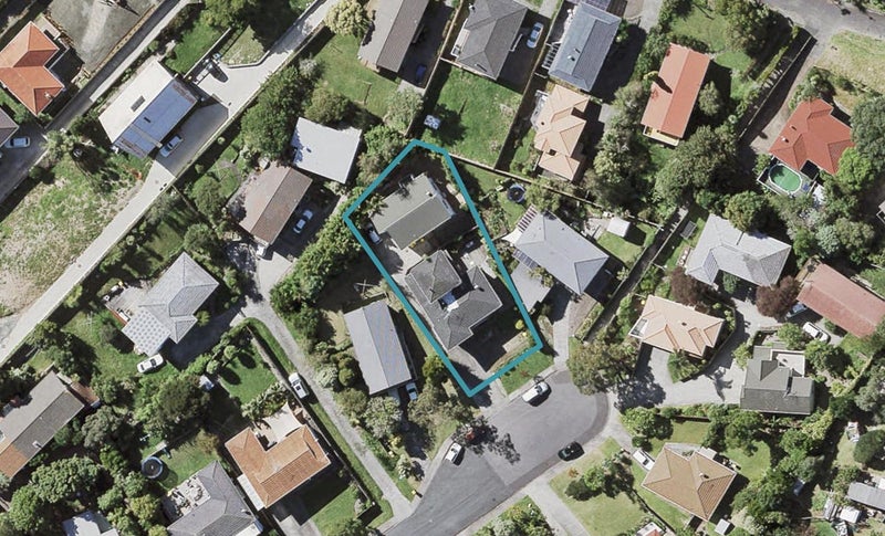 2/68 Lavery Place, Sunnynook, Auckland - Carousel 1