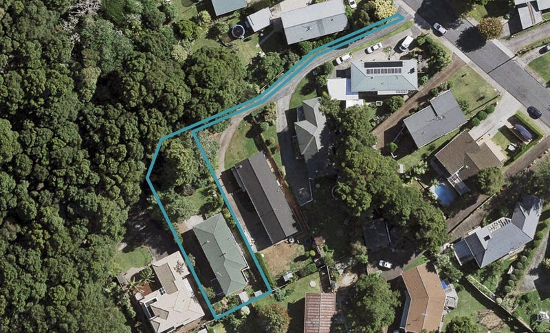 17A Hillcrest Grove, Hillpark, Auckland - Carousel 1