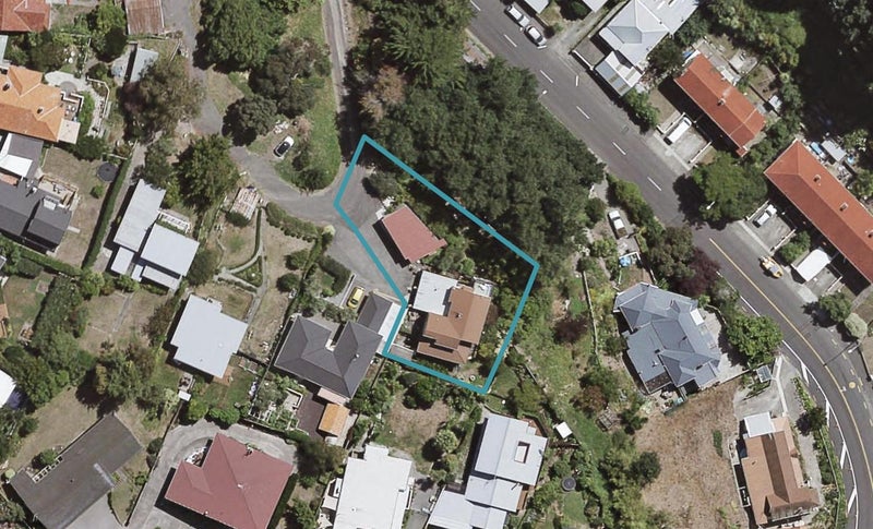 34 Milton Road, Bluff Hill, Napier - Carousel 1