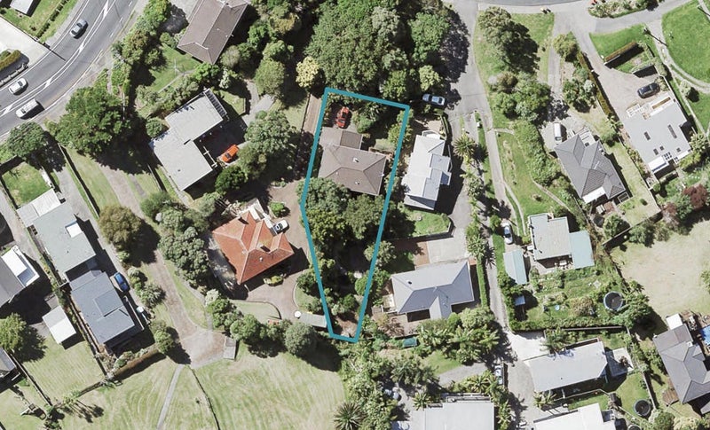 604 Beach Road, Rothesay Bay, Auckland - Carousel 1