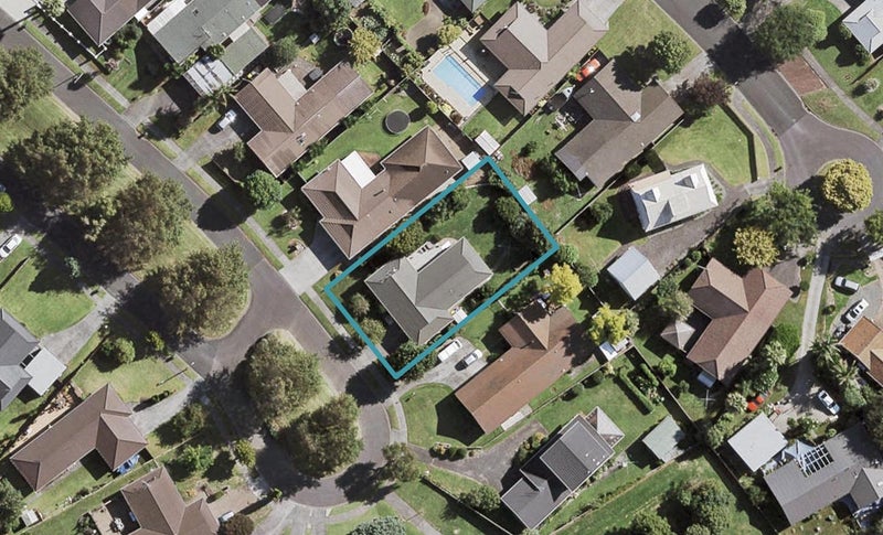 14 Brockton Avenue, Conifer Grove, Takanini - Carousel 1