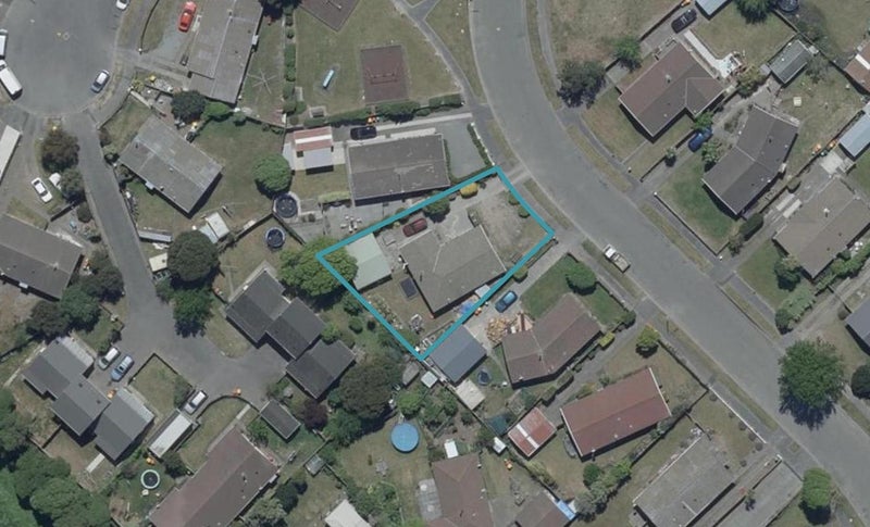 14 Medina Crescent, Parklands, Christchurch - Carousel 1