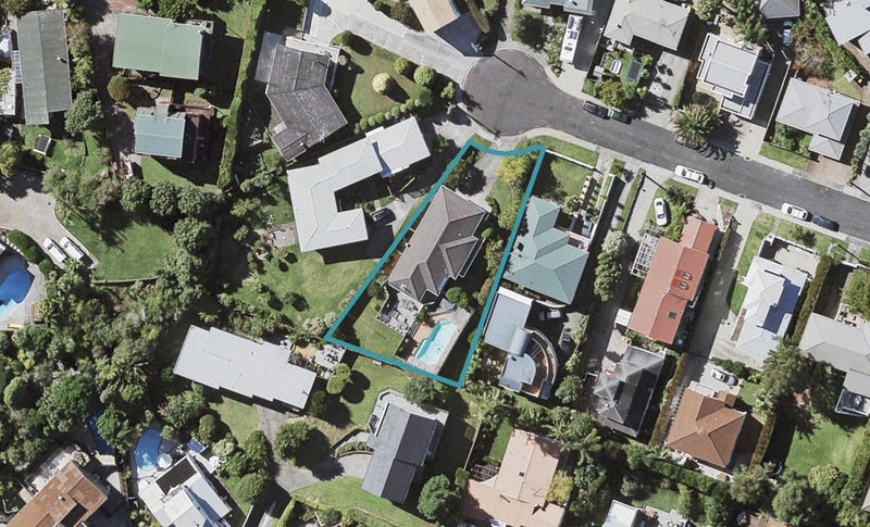 14 Bevyn Street, Castor Bay, Auckland - Carousel 1