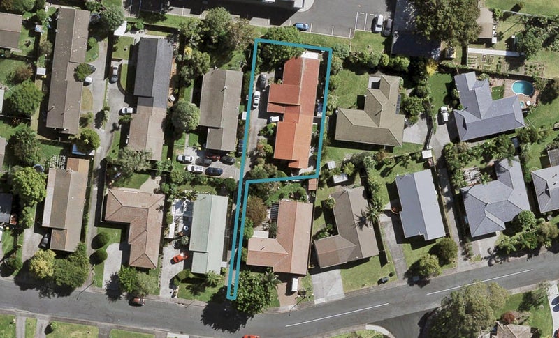 2/14 Ti Nana Crescent, Henderson, Auckland - Carousel 1