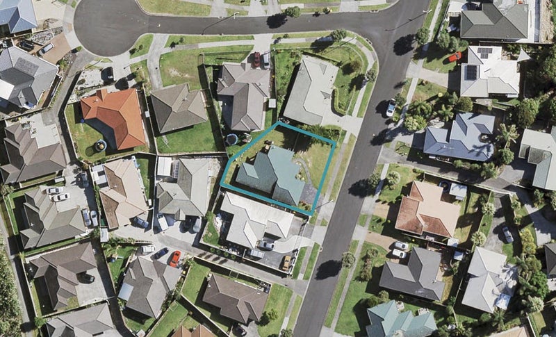 23 Bellville Drive, Clendon Park, Auckland - Carousel 1