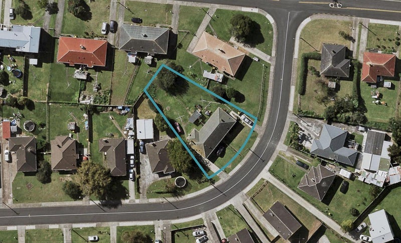22 Nola Crescent, Ōtara, Auckland - Carousel 1