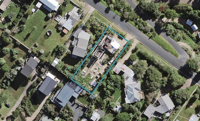 66 Mako Street, Oneroa, Waiheke Island - Carousel 1