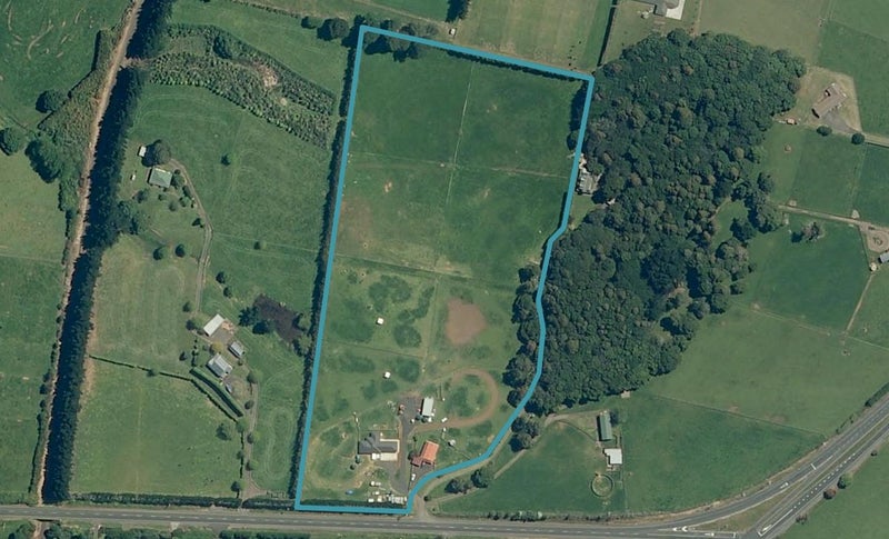 24 Brookside Road, Waiuku - Carousel 1