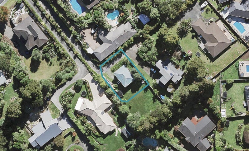 11A Pounamu Avenue, Greenhithe, Auckland - Carousel 1