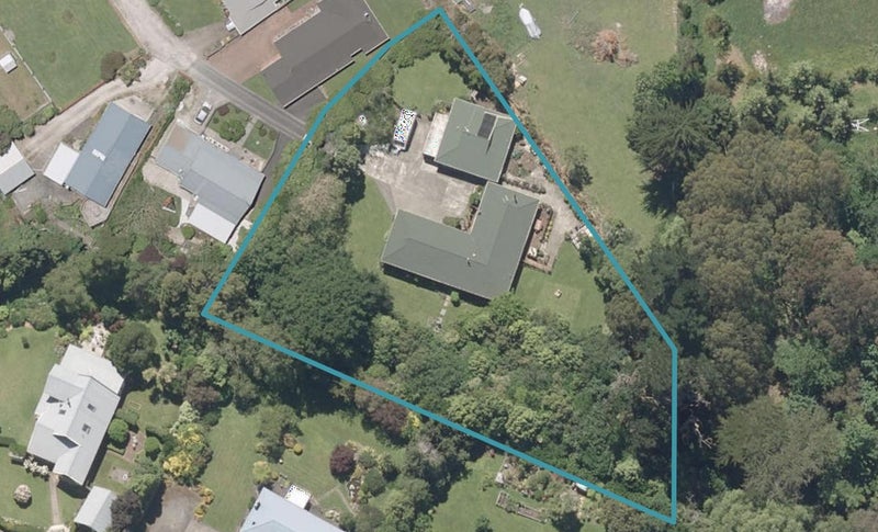 20E Benefield Street, Whanganui East, Whanganui - Carousel 1