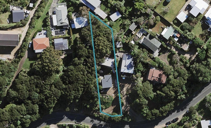 45 Goodwin Avenue, Oneroa, Waiheke Island - Carousel 1