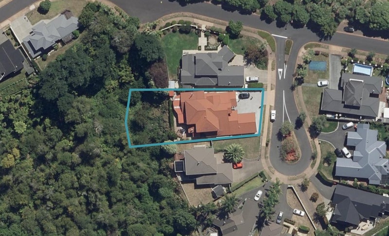 4 Takapu Place, Huntington, Hamilton - Carousel 1
