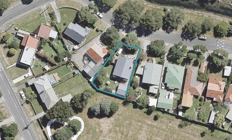 71 Riverside Drive, Waiwhetu, Lower Hutt - Carousel 1