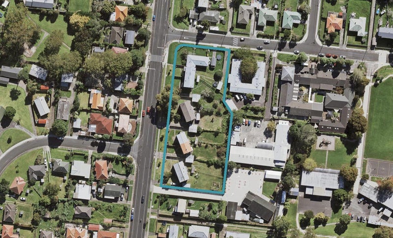 103/177 Lake Road, Northcote, Auckland - Carousel 1