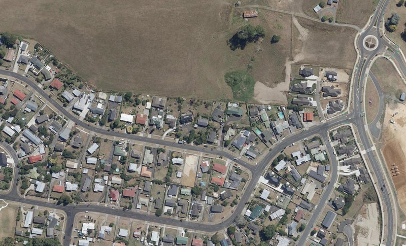3/7 McKay Drive, Temple View, Hamilton - Carousel 1