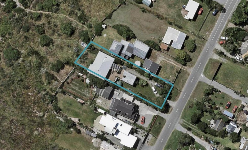 9 Rodney Avenue, Te Horo Beach - Carousel 1