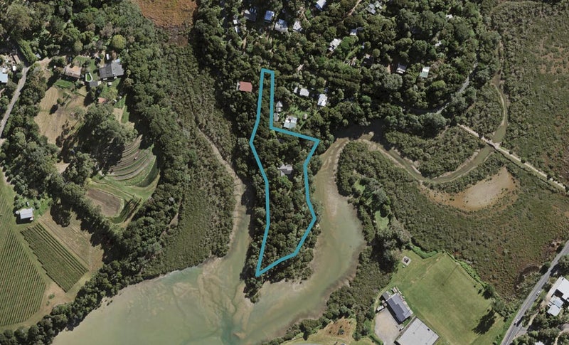 114 Wilma Road, Ostend, Waiheke Island - Carousel 1