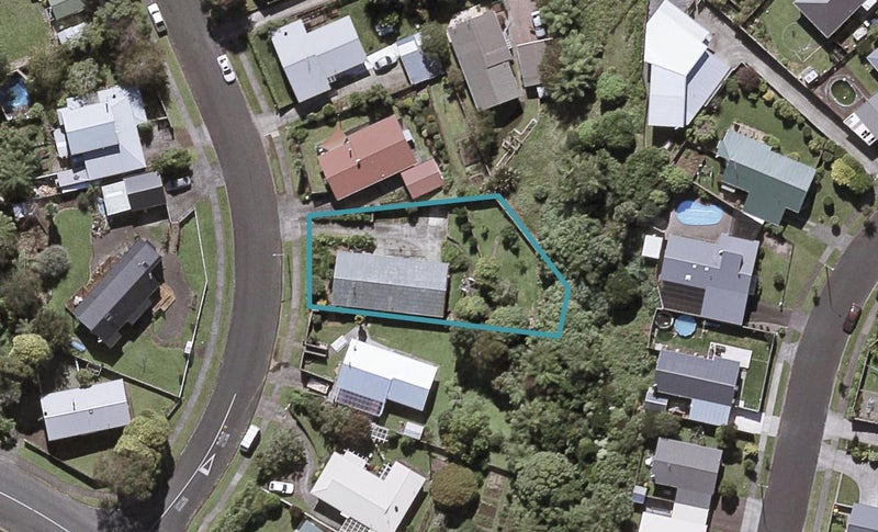19 Heaphy Street, Westown, New Plymouth - Carousel 1