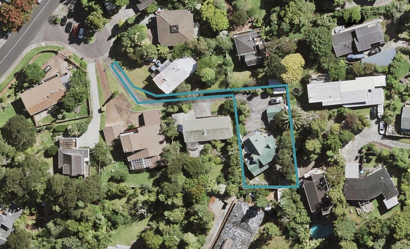 96 Daffodil Street, Titirangi, Auckland - Carousel 1