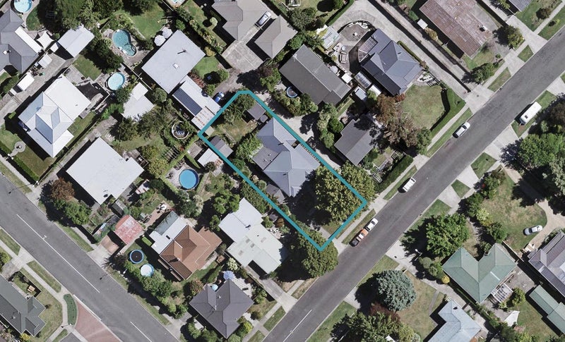 4 Bowling Road, Greenmeadows, Napier - Carousel 1